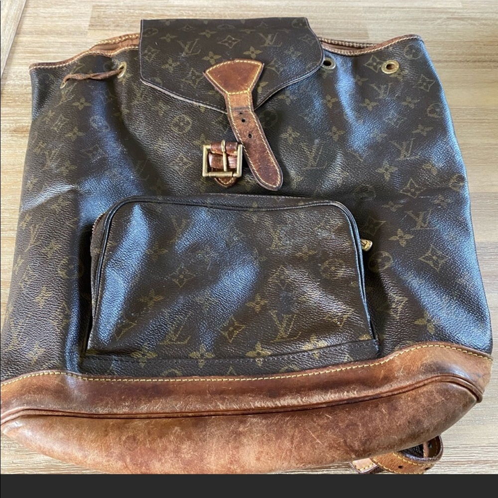 Louis Vuitton GM Backpack Vintage
